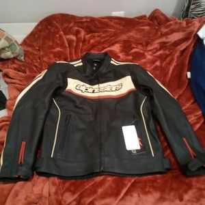 Alpinestars leather jacket size Medium color Black
